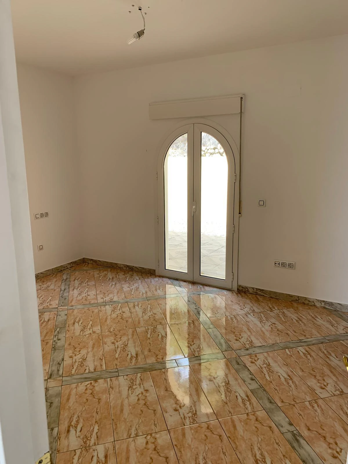 Chalet independiente en venta en Tossal de la Cometa