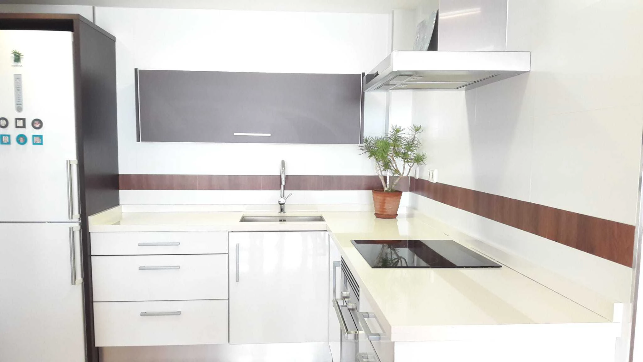 Moderne sanere Wohnung in Altea mit Meerblick