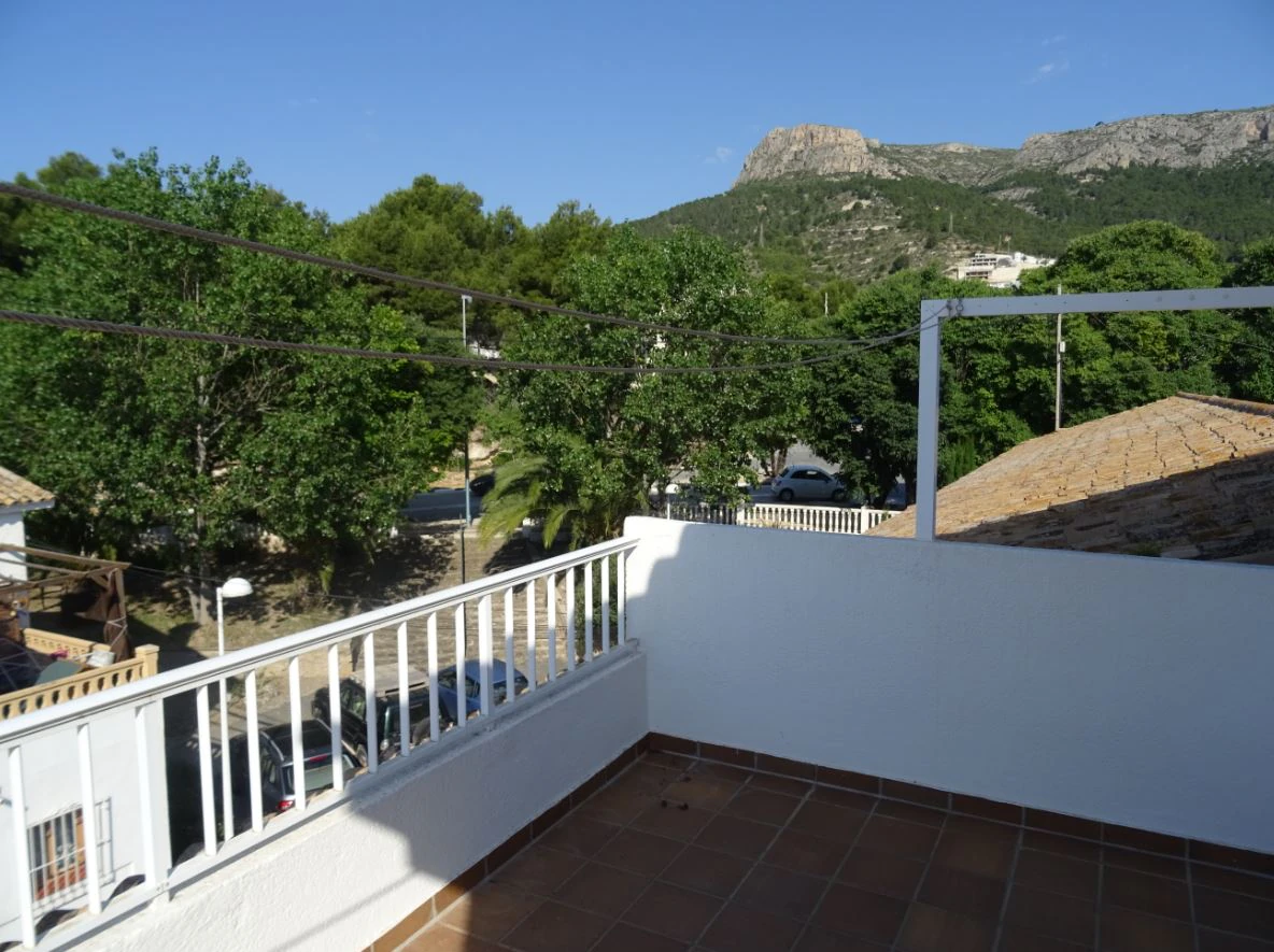 Amplia casa de pueblo en Calpe