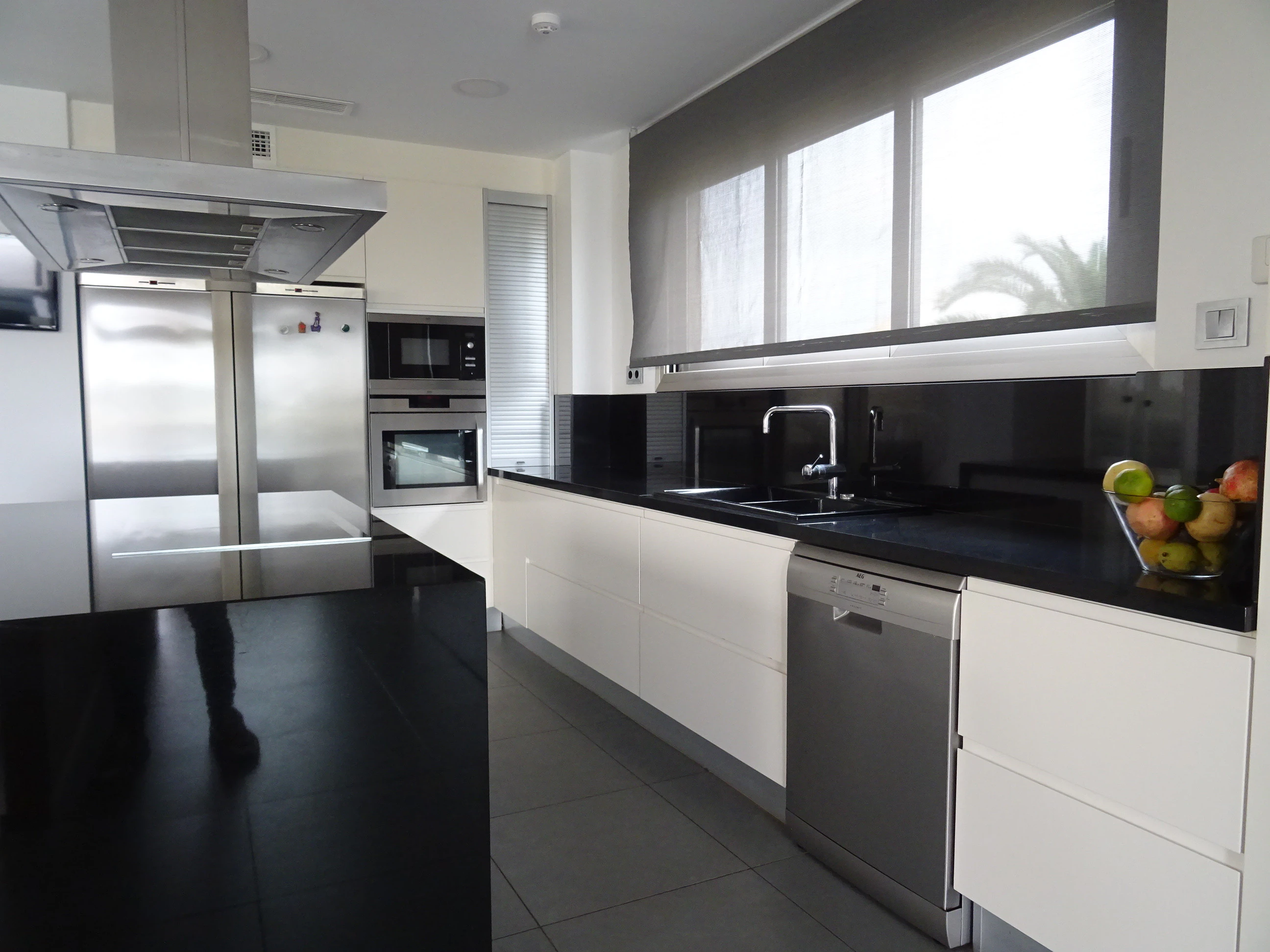 Preciosa Villa situada en primera línea de playa en Oliva