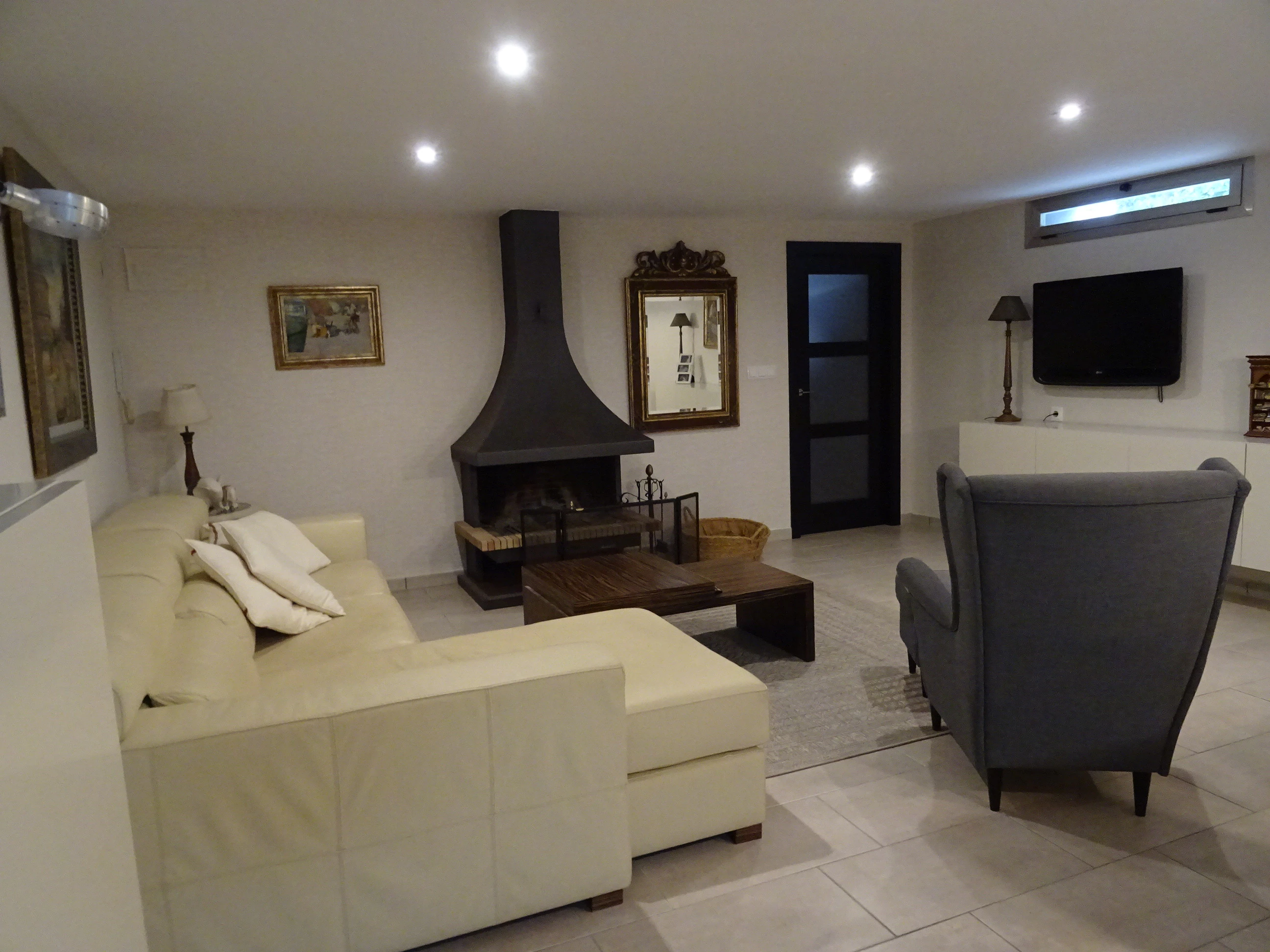 Preciosa Villa situada en primera línea de playa en Oliva