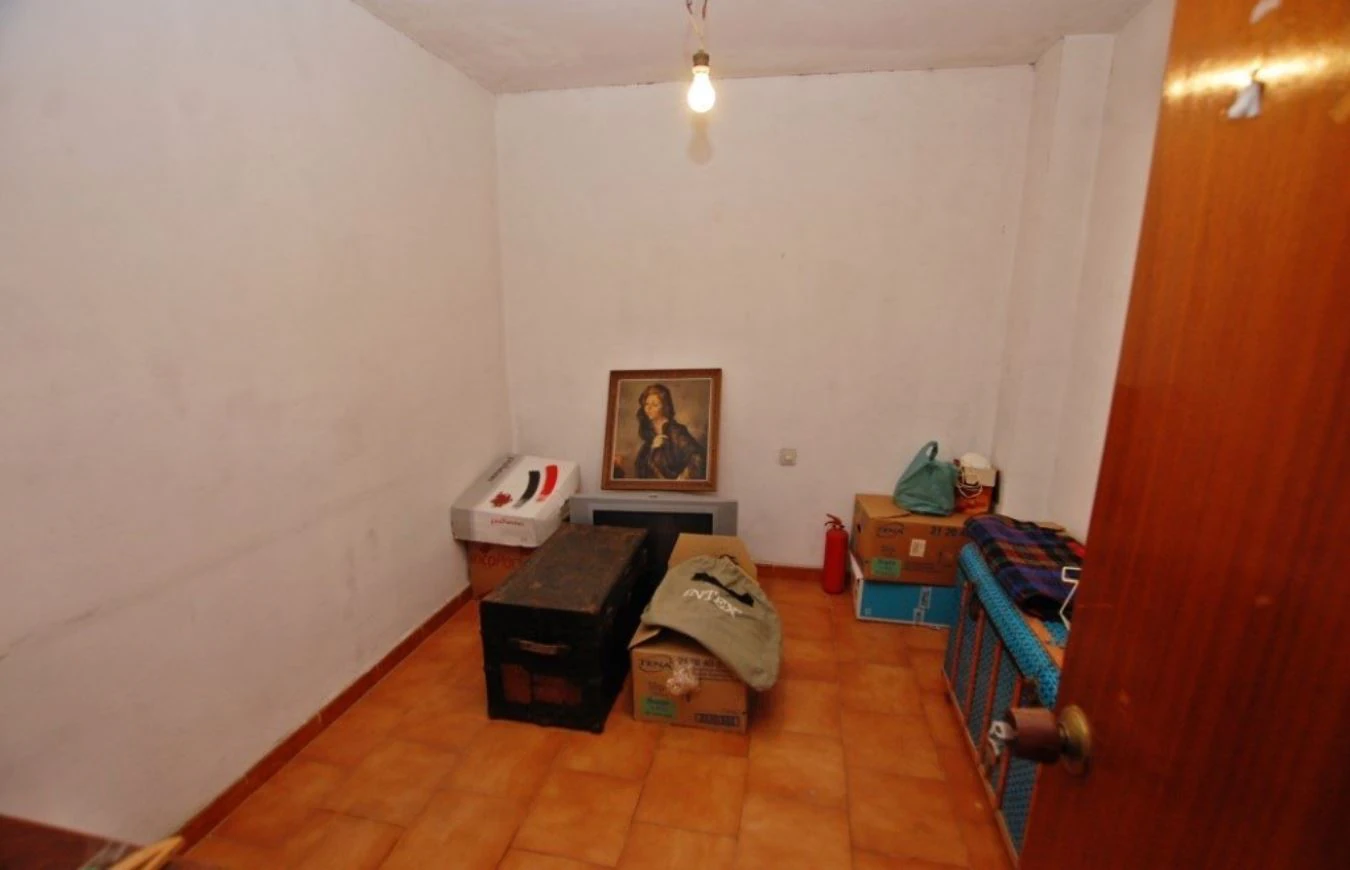 Casa de pueblo con jardín interior en Pego