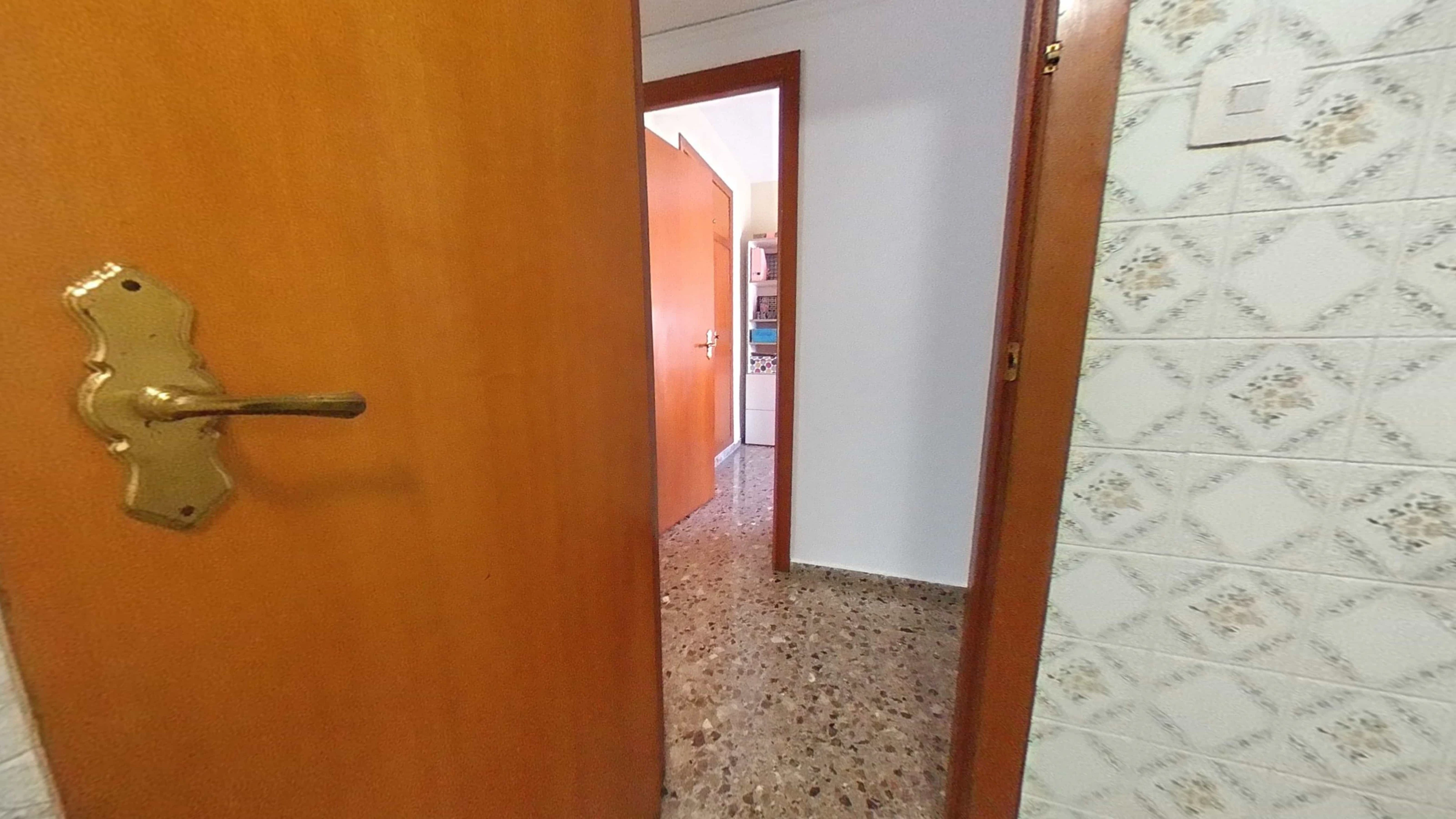 Amplio piso en Calle Santísimo, Oliva