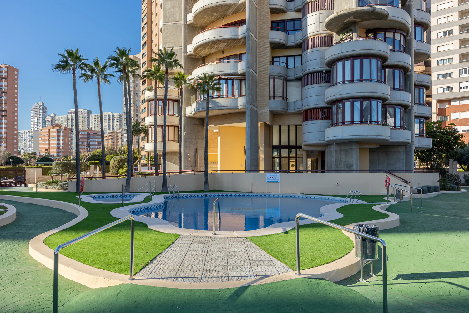 Espectacular piso de lujo en Edificio Negurigane