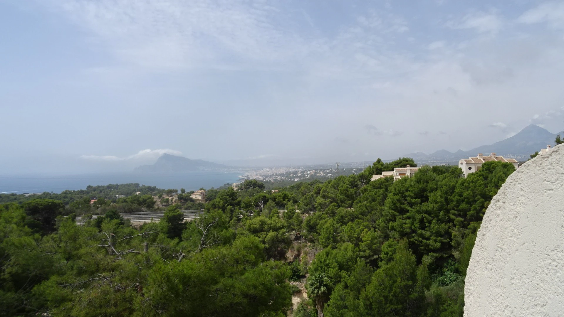 Precioso adosado con vistas en Altea Hills