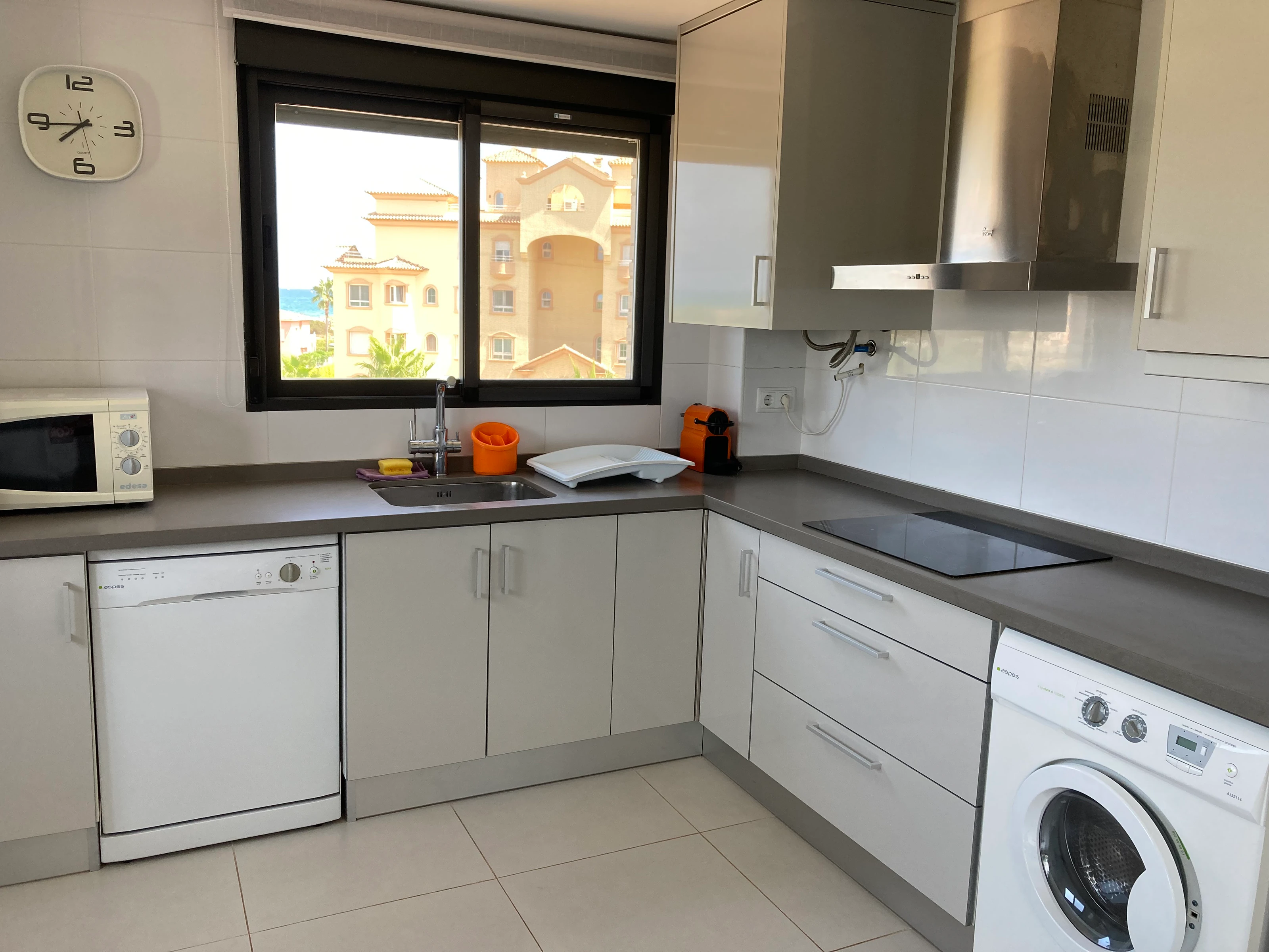 Espectacular apartamento con vistas panorámicas en Oliva Nova