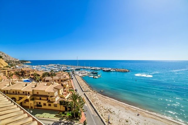 Descomunal ático de lujo con vistas panorámicas en Altea