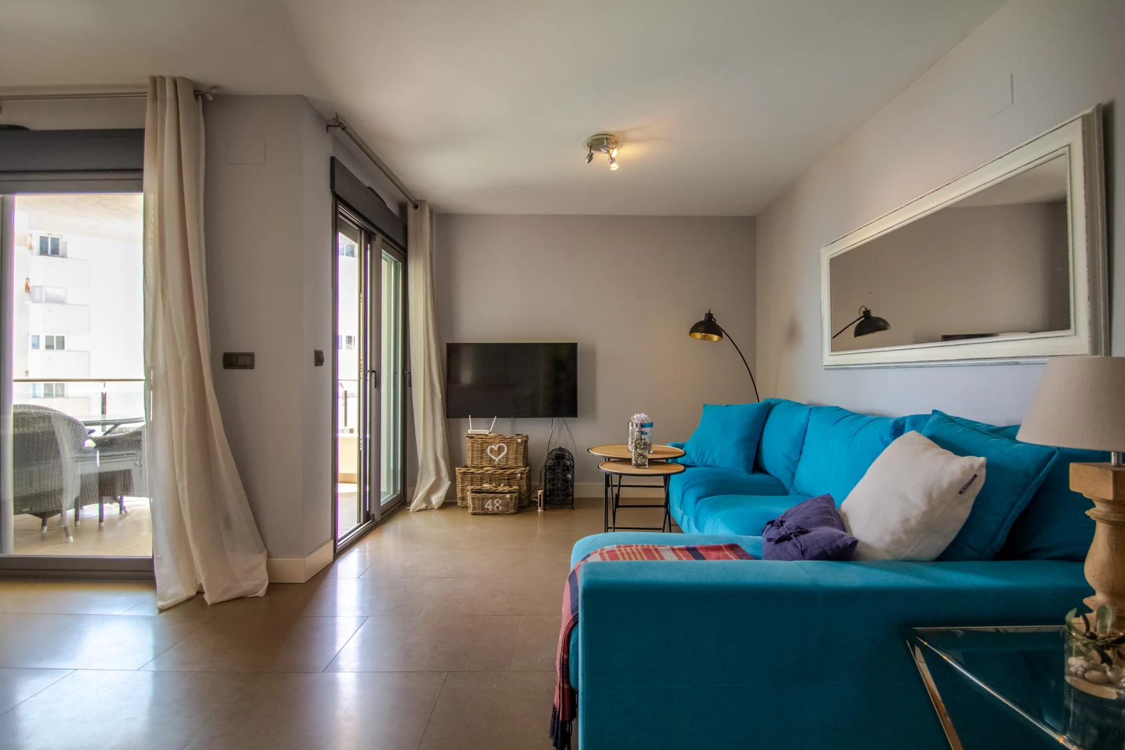 Precioso apartamento en zona Cap Negret con vistas al mar