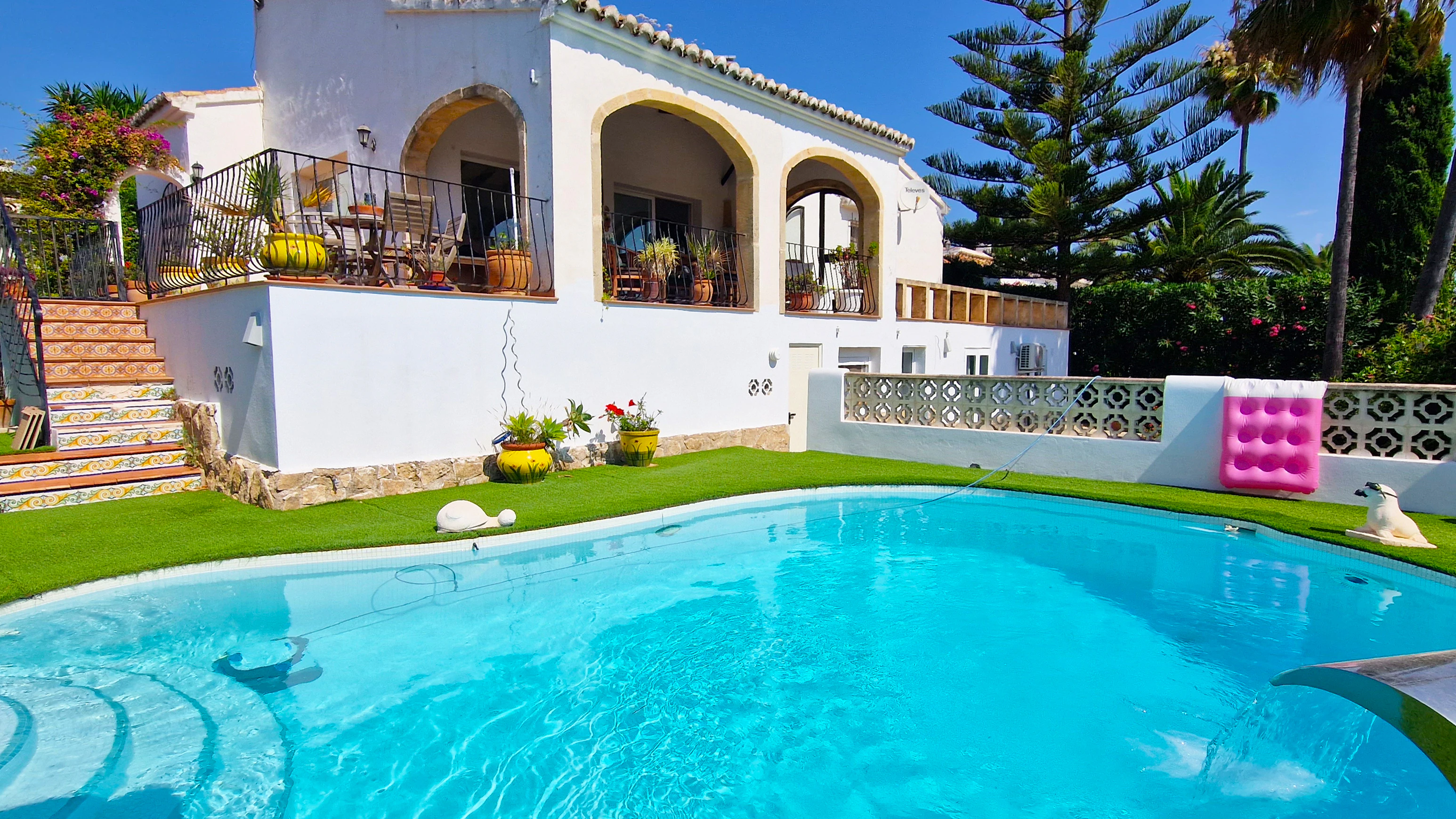 Chalet independiente en venta en Urbanización La Mandarina