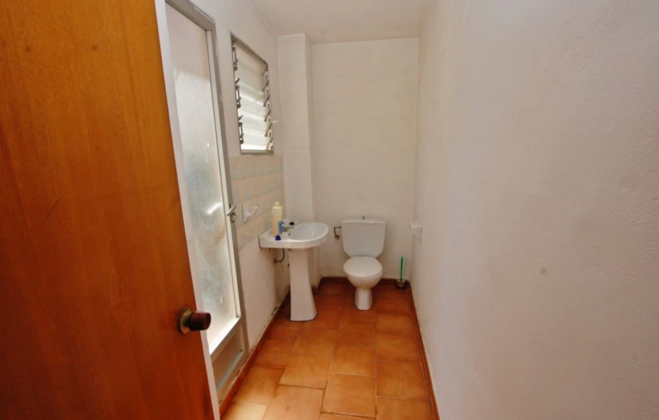 Casa de pueblo con jardín interior en Pego