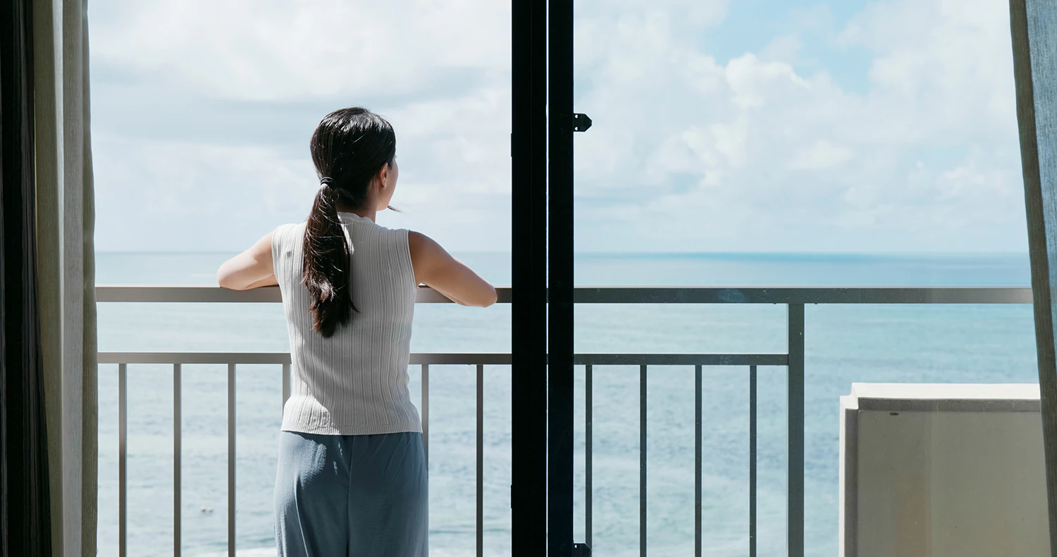 Guía para comprar tu apartamento en primera línea de playa en Denia: Trámites y consejos