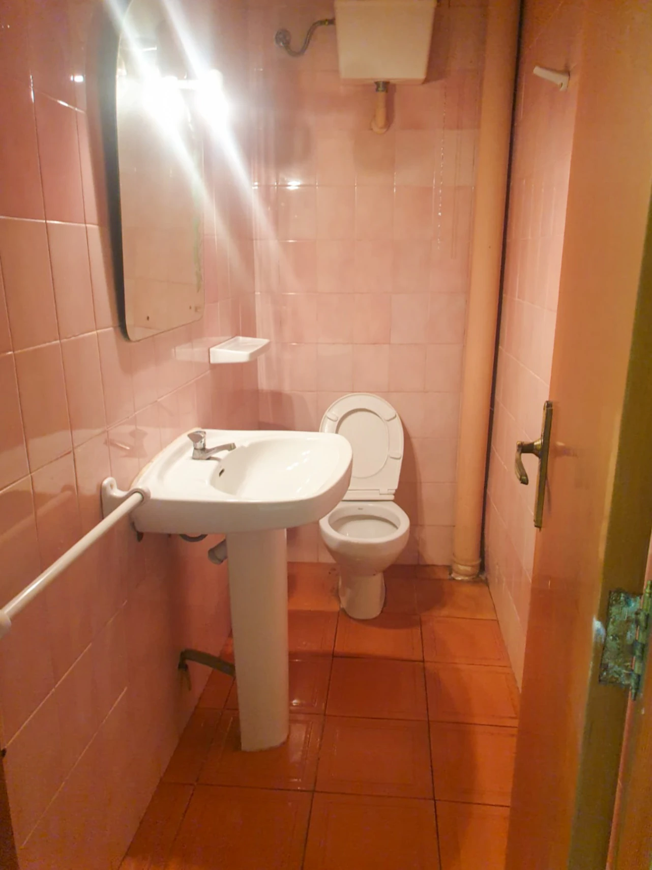Commercial Local in Oliva - Opportunity next to the Market and the Church of the Convent
