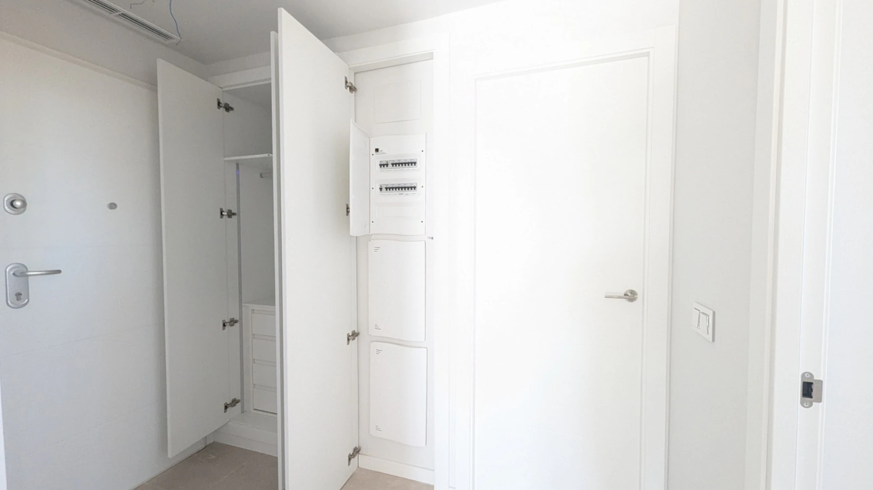 ÁTICO EN VENTA EN DENIA: 3 DORMITORIOS Y TERRAZA DE 32 m²
