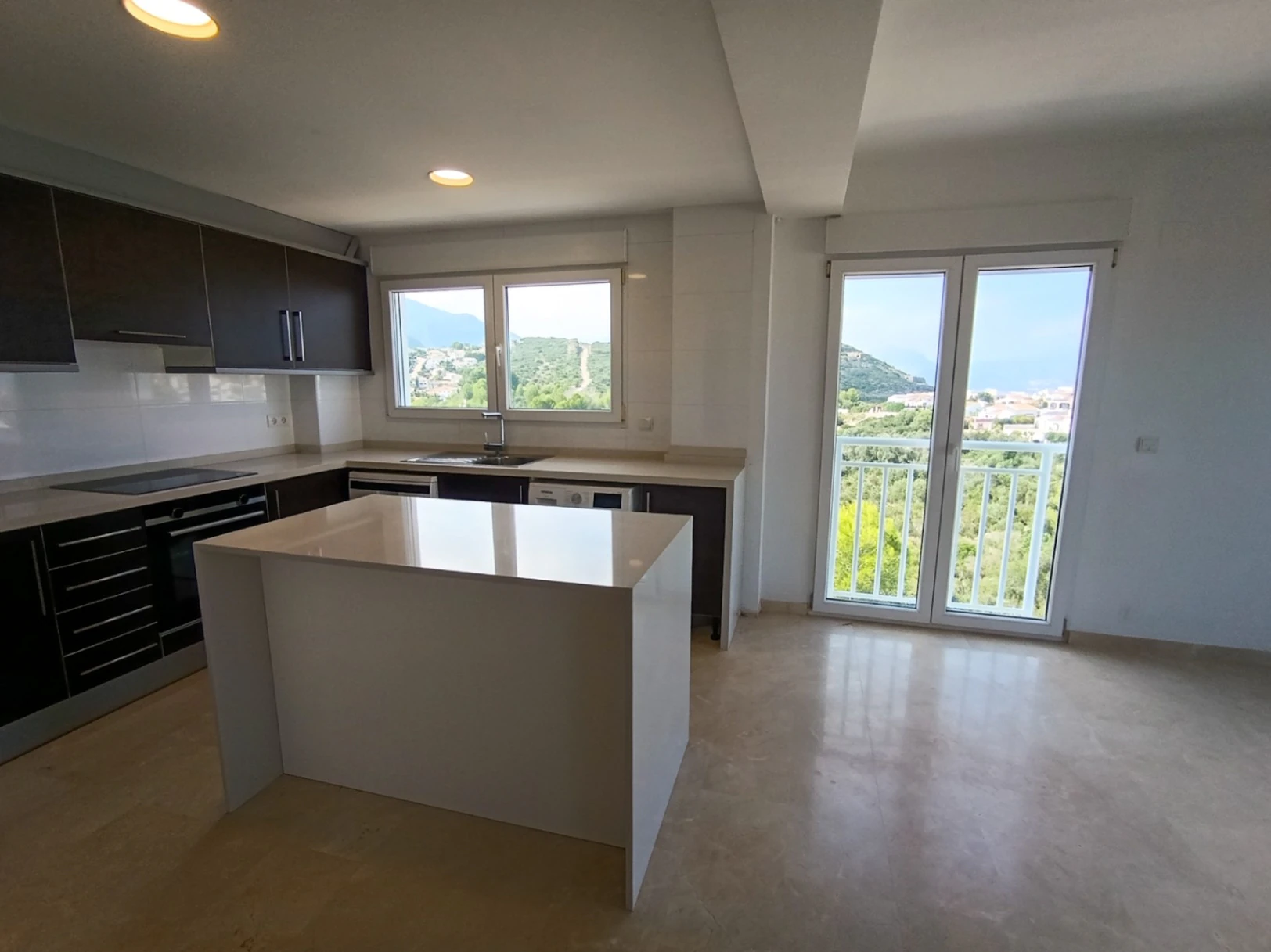 Ático dúplex en venta en Pego con vistas al mar y montaña