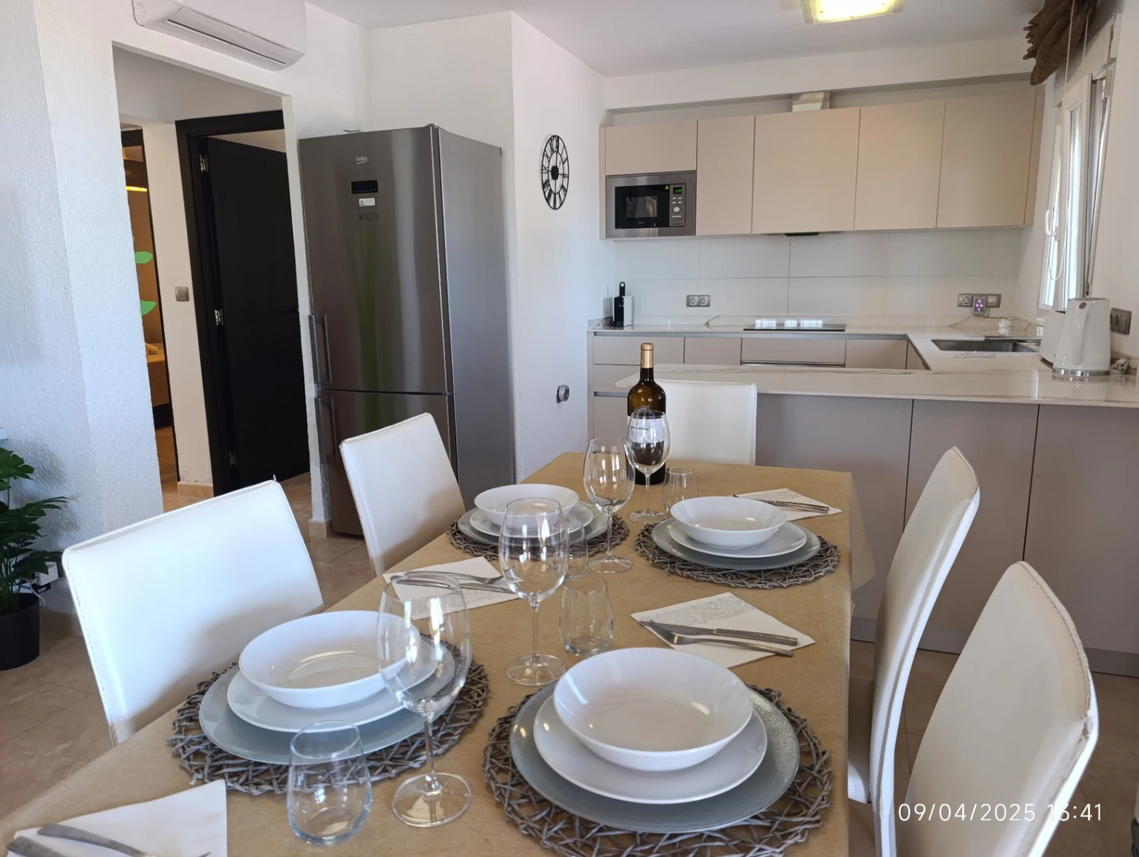 Mediterranean beachfront villa in Els Poblets – Unbeatable location