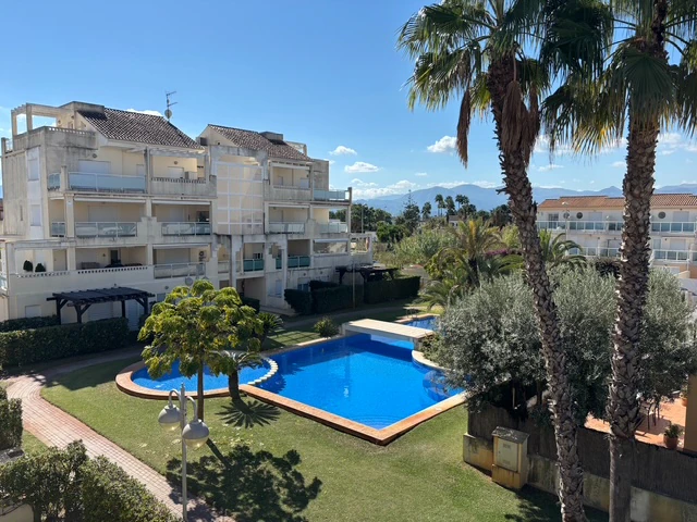 Apartamento de 2 habitaciones en Oliva