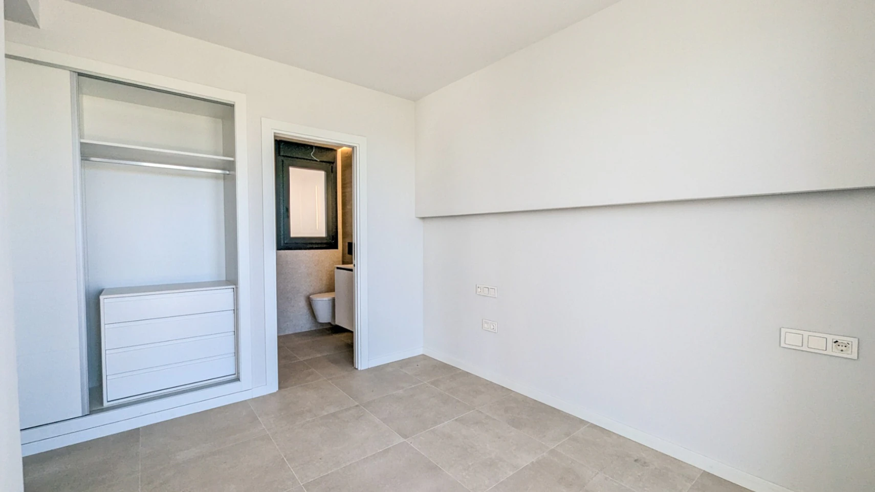 ÁTICO EN VENTA EN DENIA: 3 DORMITORIOS Y TERRAZA DE 32 m²