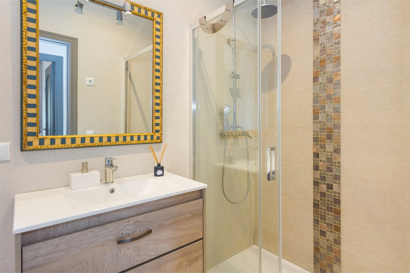 Bungalow con piscina comunitaria en Pedreguer
