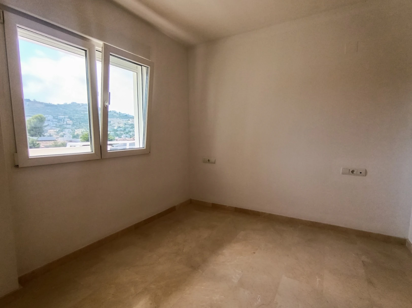 Apartamento en venta en Pego con vistas al mar y a la montaña