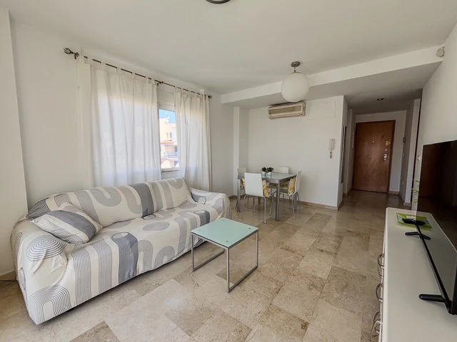 Apartamento de 2 habitaciones en Oliva