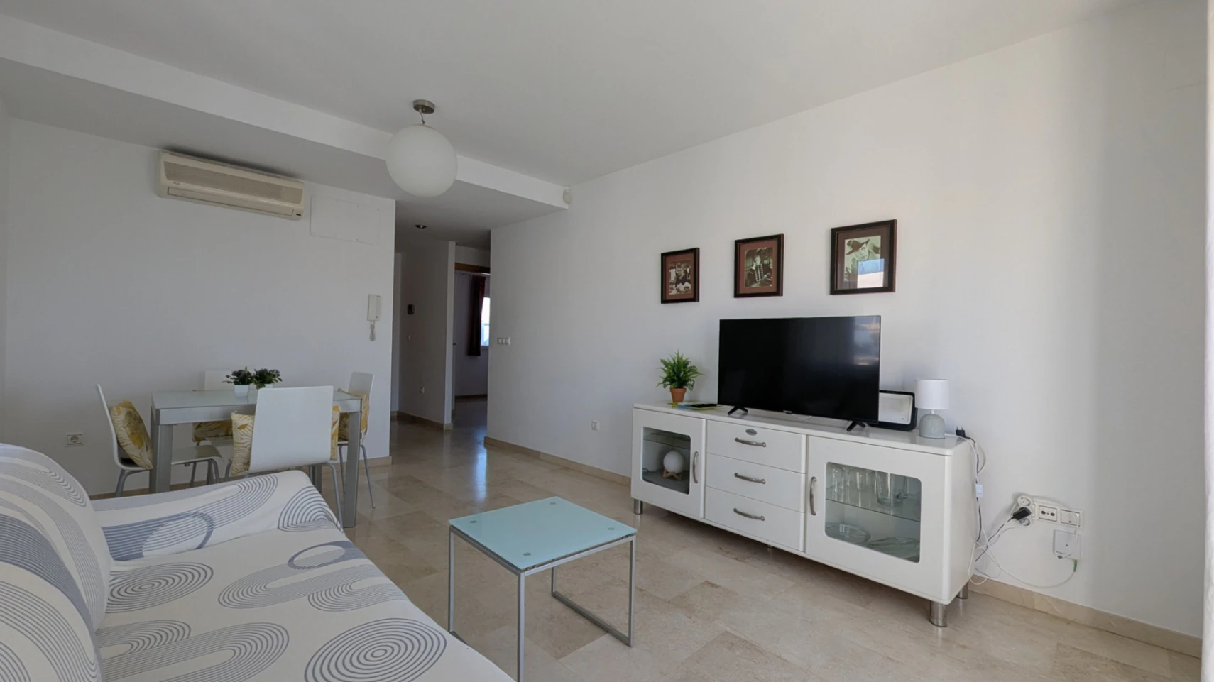 Apartamento de 2 habitaciones en Oliva