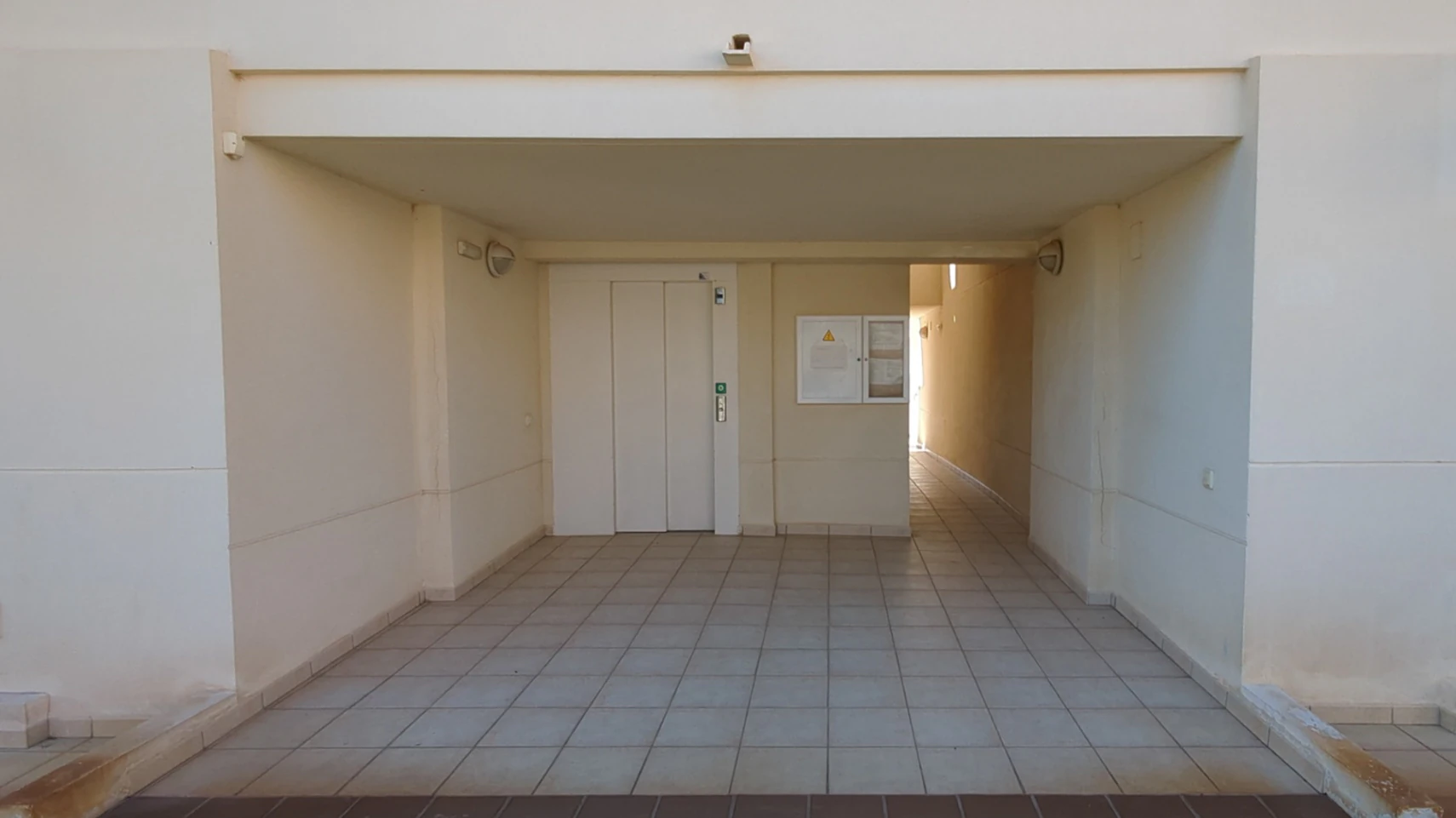 Apartamento de 2 habitaciones en Oliva