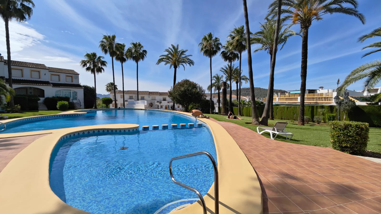 CASA*CHALET CON MUCHO  ENCANTO EN URBA. EN PEDREGUER