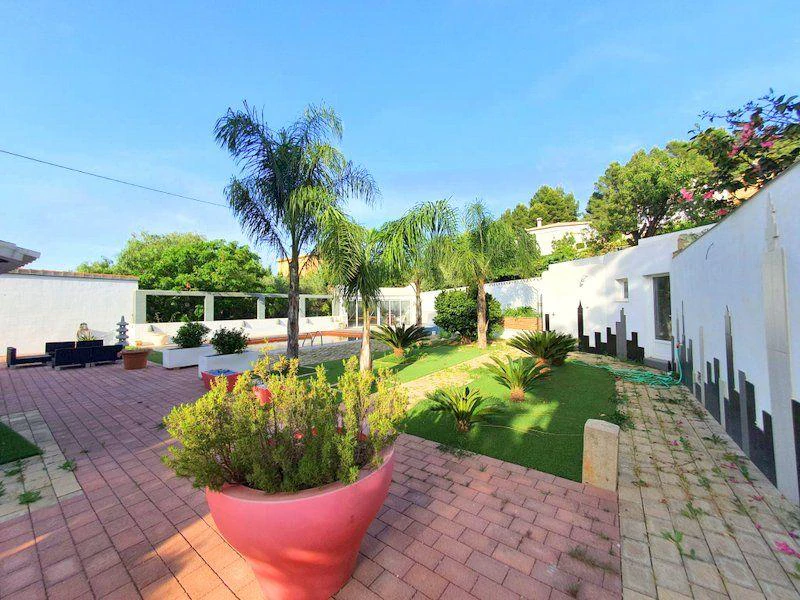 CH 004 T - Chalet-Villa zum verkauf in Denia