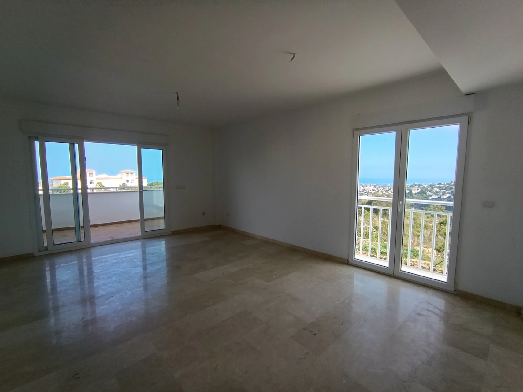 Ático dúplex en venta en Pego con vistas al mar y la montaña