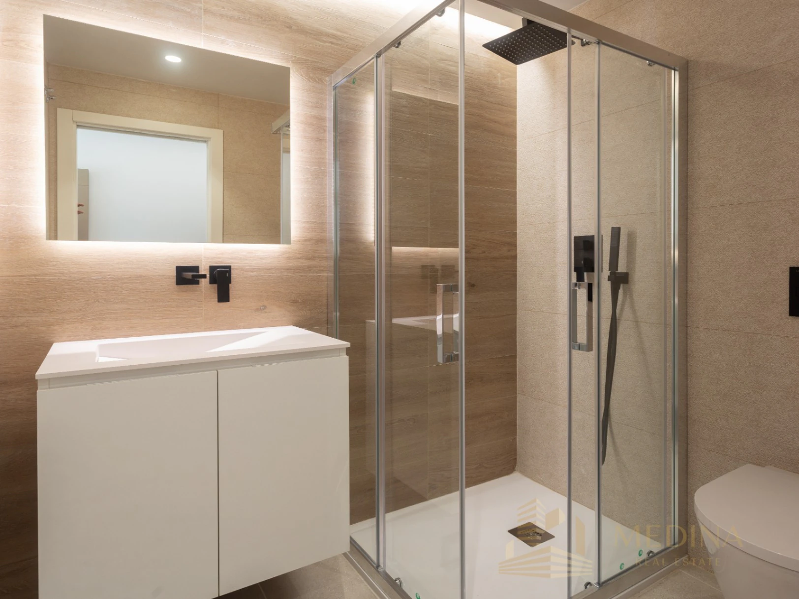 Apartamento de 2 dormitorios en primera linea