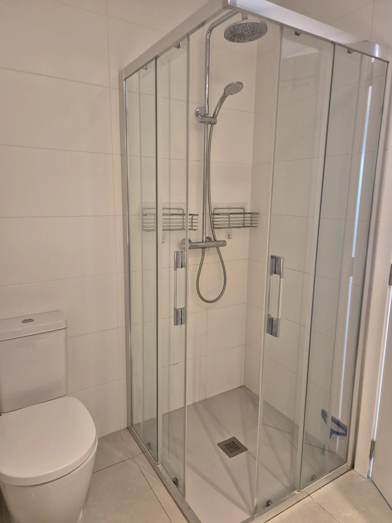 Exclusivo apartamento reformado con vistas al mar en Moraira – Alquiler anual