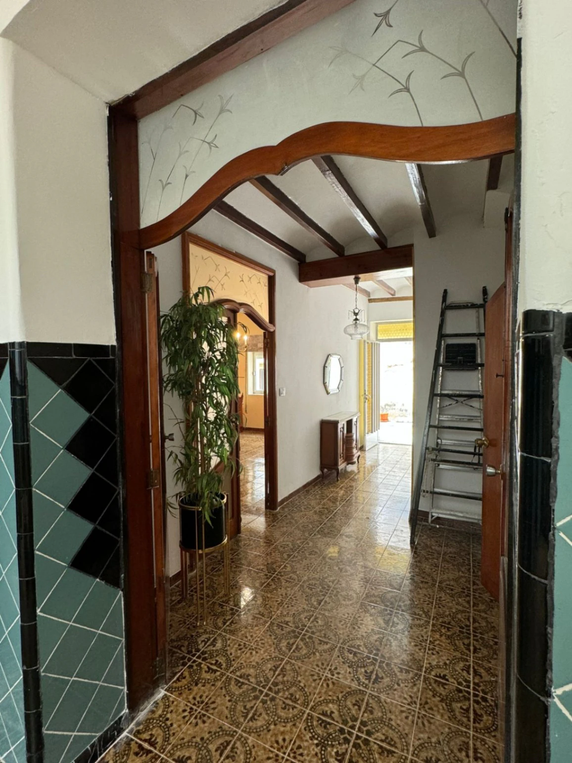 Casa de pueblo con alma mediterránea en Beniarbeig: amplitud, carácter y un potencial increíble