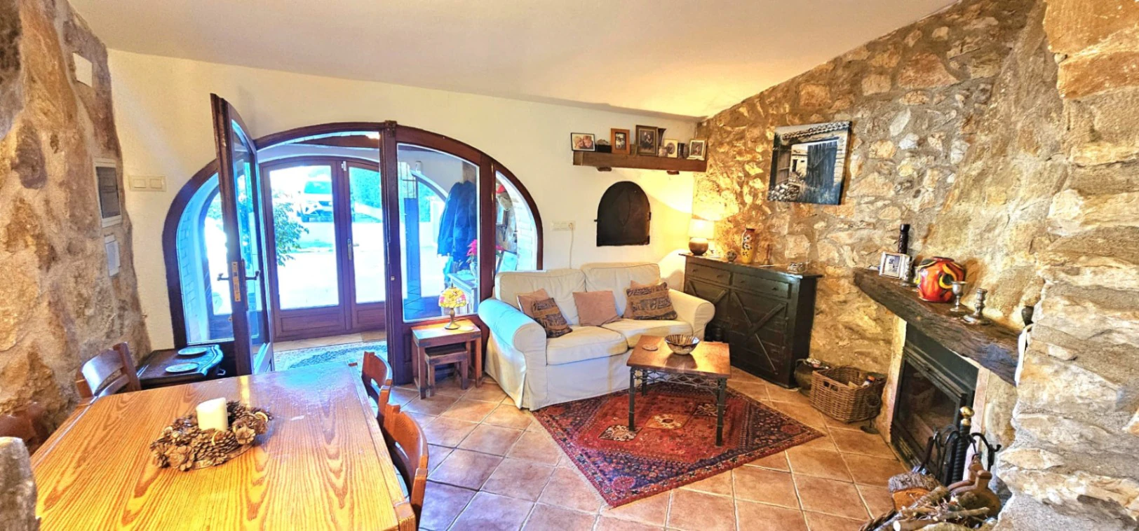 Charmante finca in Canor, Benissa: natuur, comfort en een vrij uitzicht