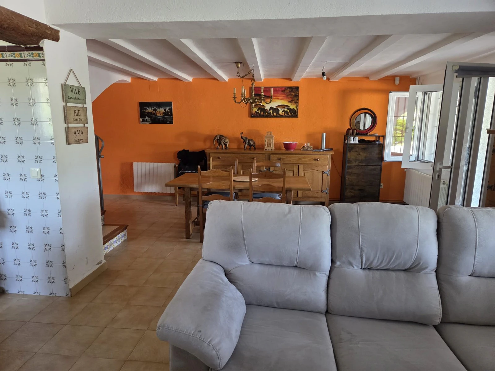 Betoverende finca in Benissa: natuur, privacy en de authentieke mediterraanse stijl.