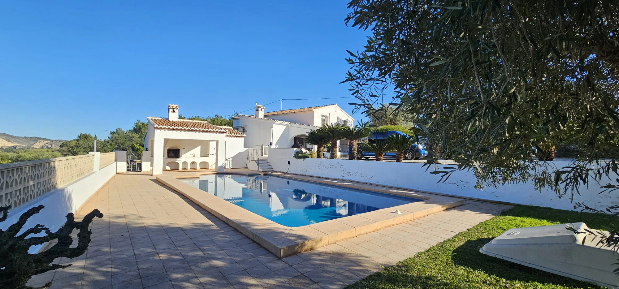 Betoverende finca in Benissa: natuur, privacy en de authentieke mediterraanse stijl.