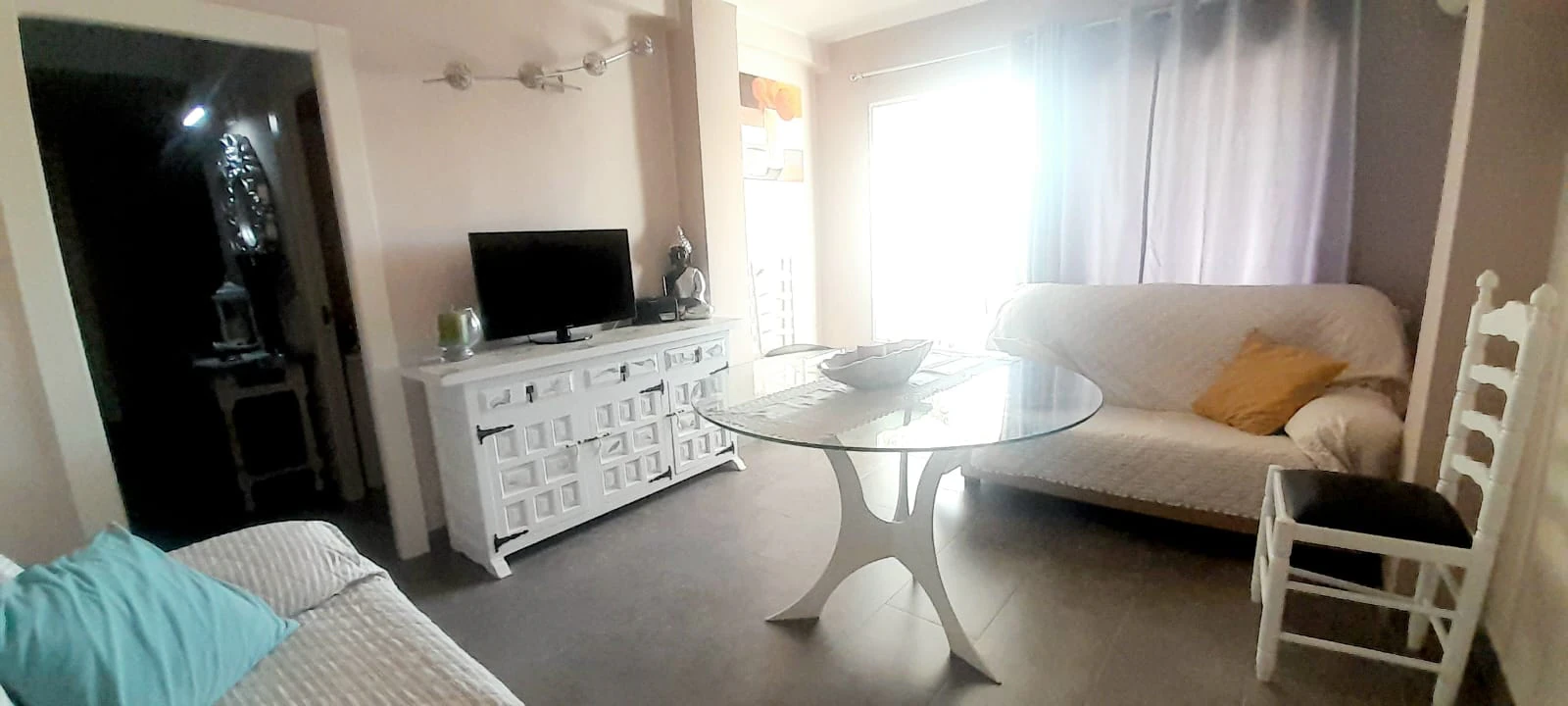 Opgeknapt appartement te koop met 2 slaapkamers en gemeenschappelijk zwembad in Jávea, Alicante