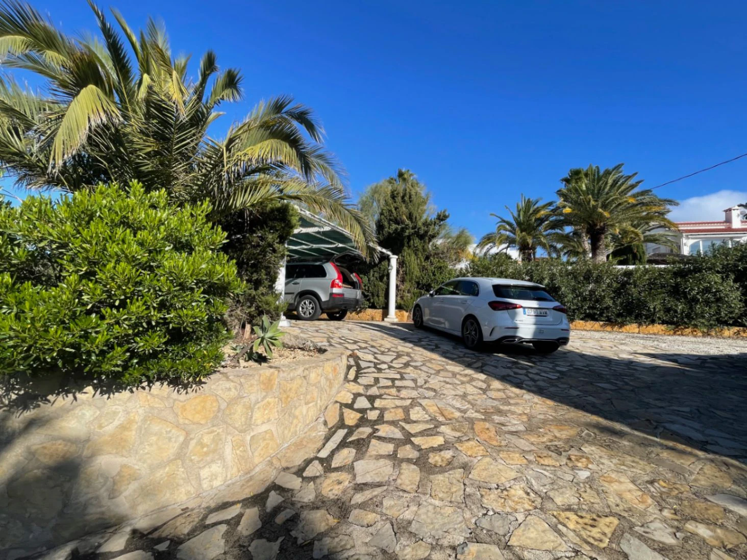 Gelijkvloerse villa te koop met prachtig zeezicht kortbij voorzieningen in San Jaime, Benissa