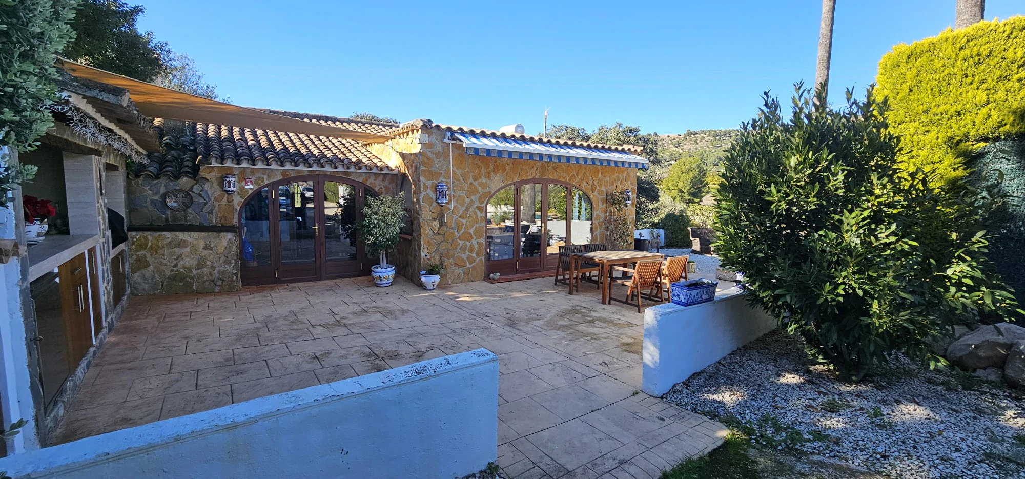 Charmante finca in Canor, Benissa: natuur, comfort en een vrij uitzicht