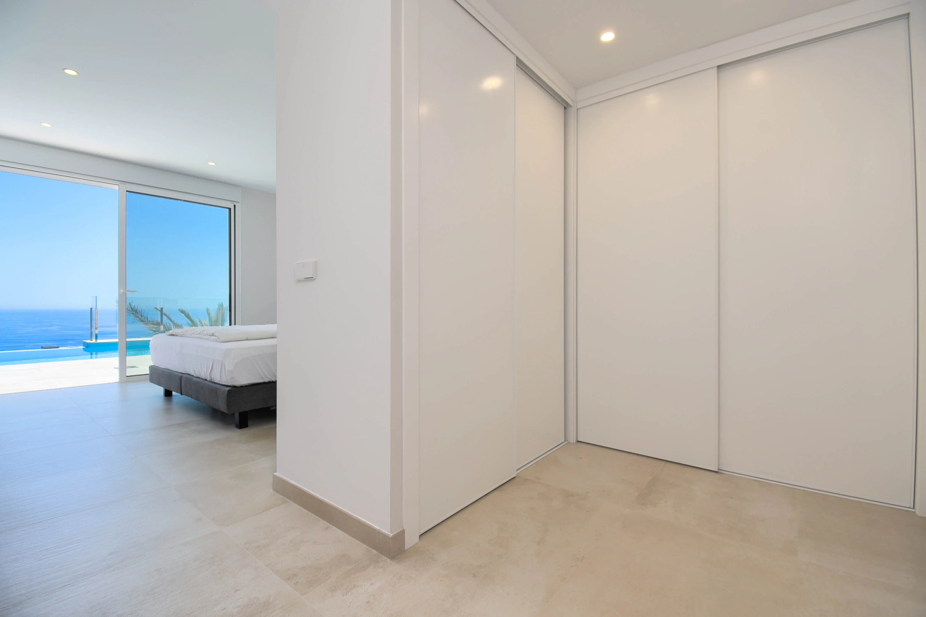 Villa de lujo con vistas panorámicas al mar - Estilo moderno