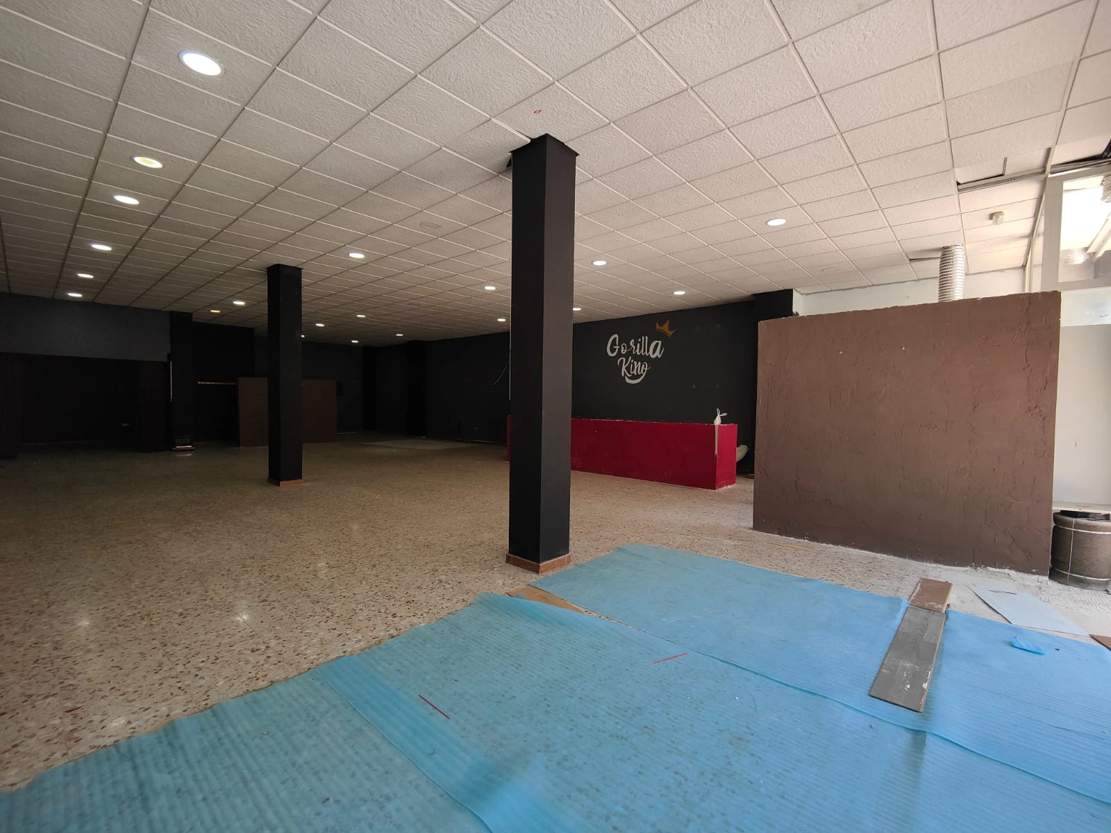 Espacioso Local Comercial - Teulada