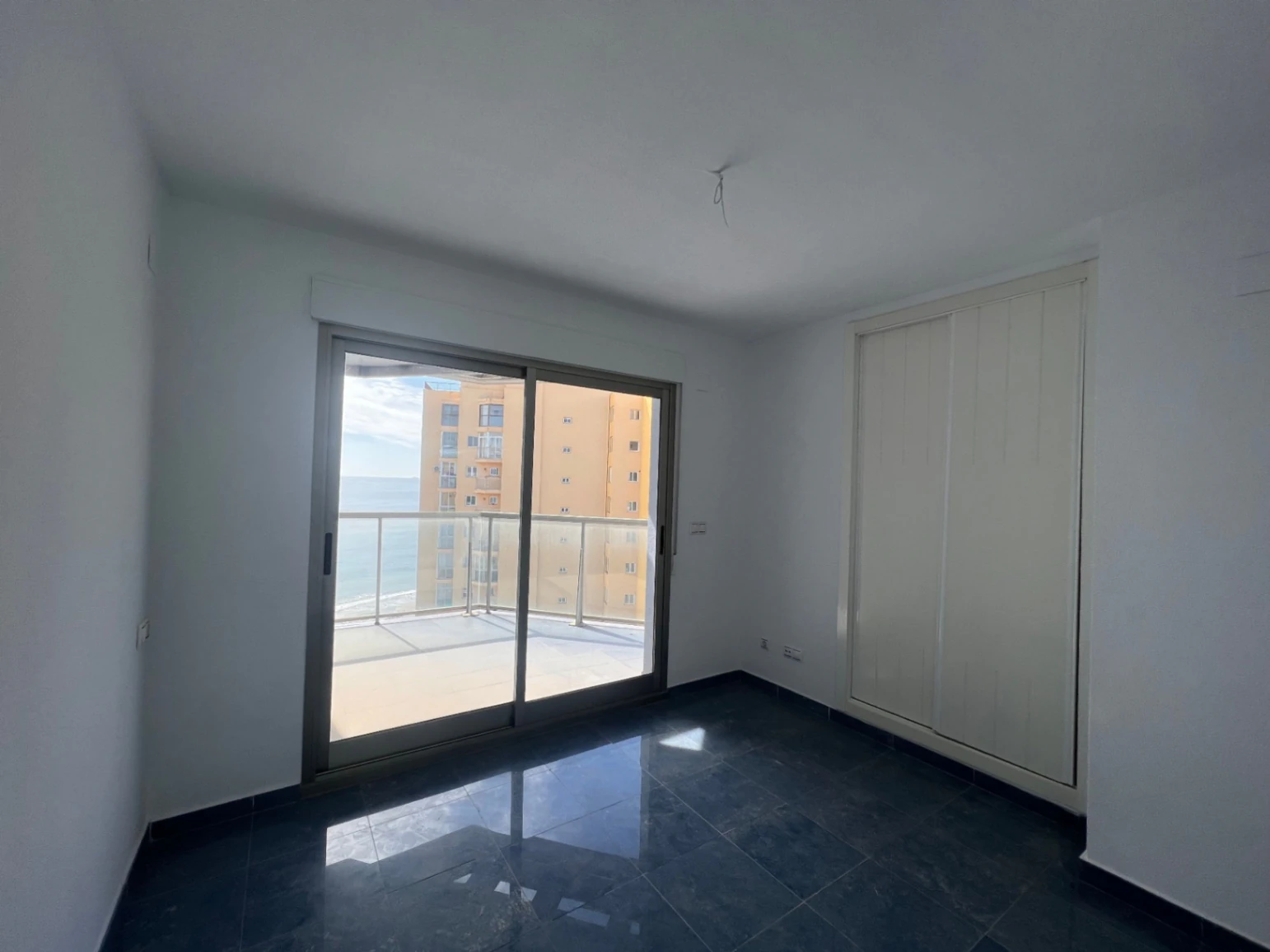 Duplex penthouse met zeezicht te koop in Playa De La Fossa, Calpe