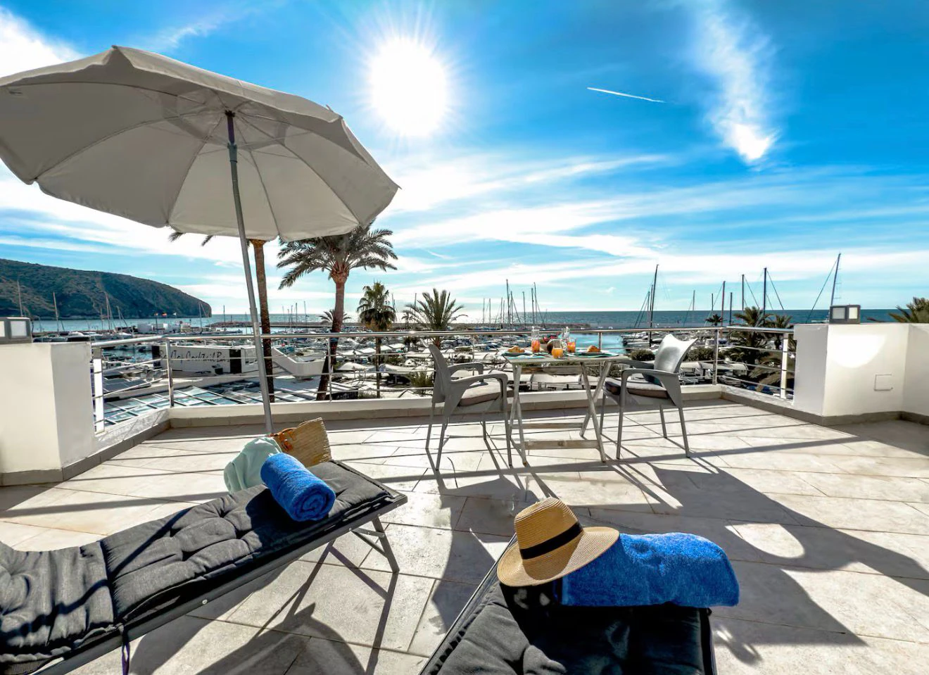 Apartamento en el corazón del puerto de Moraira – Alquiler anual
