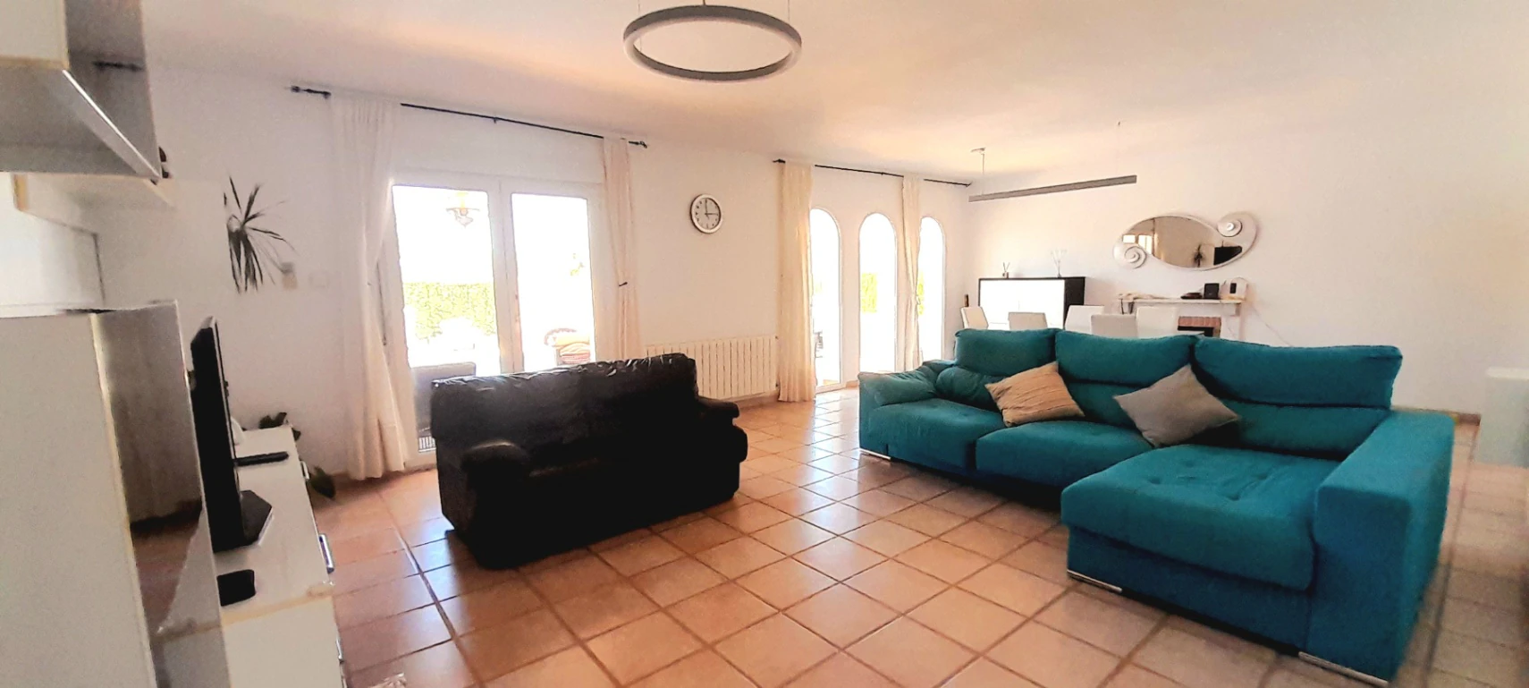 Chalet amplio y tradicional - Denia