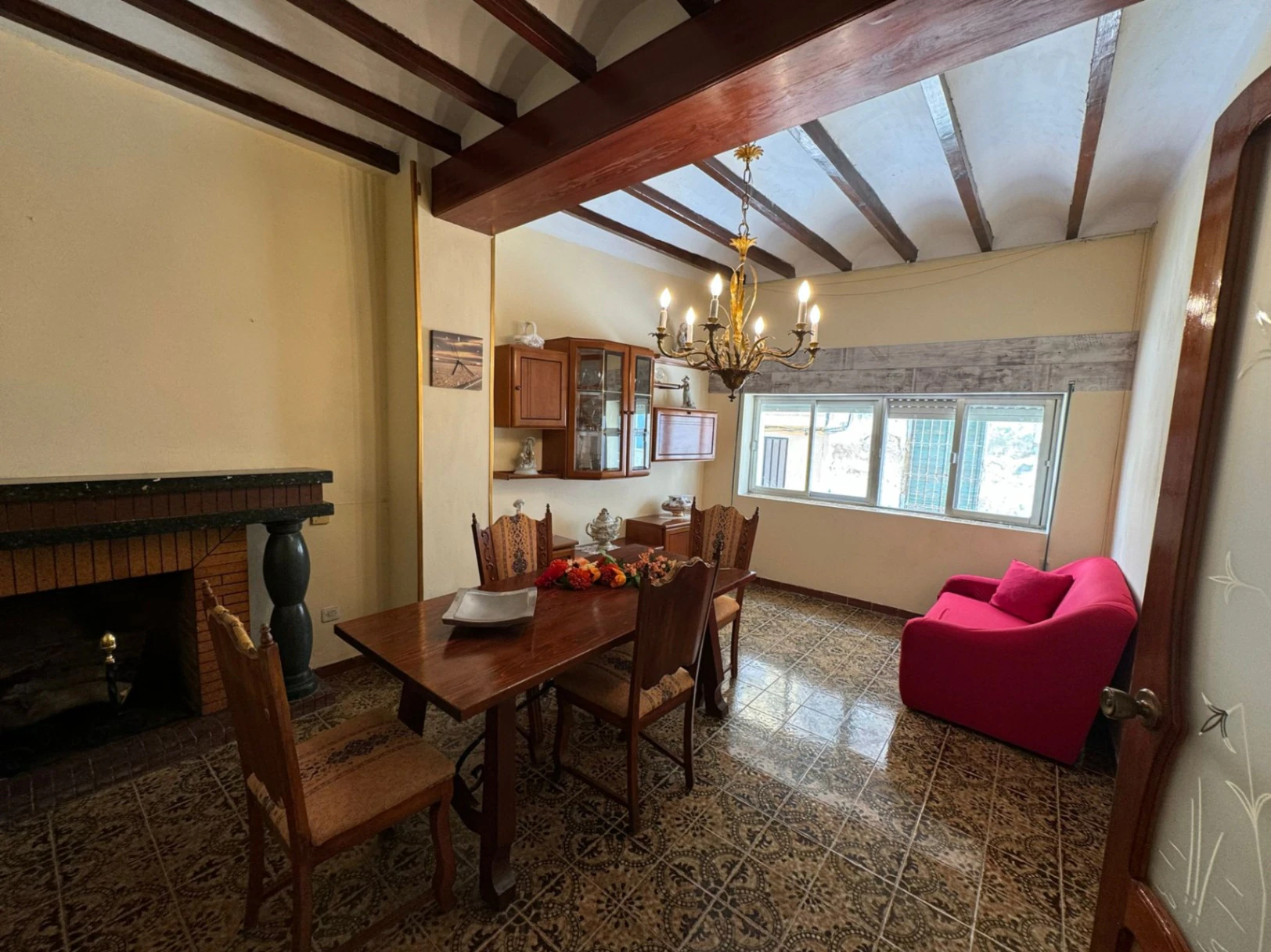 Casa de pueblo con alma mediterránea en Beniarbeig: amplitud, carácter y un potencial increíble