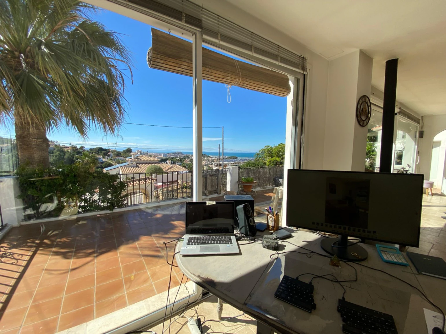 Villa Ibicenca con vistas panorámicas al Mar y a la Montaña en Dénia