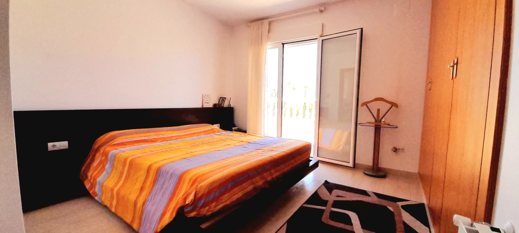 Chalet amplio y tradicional - Denia