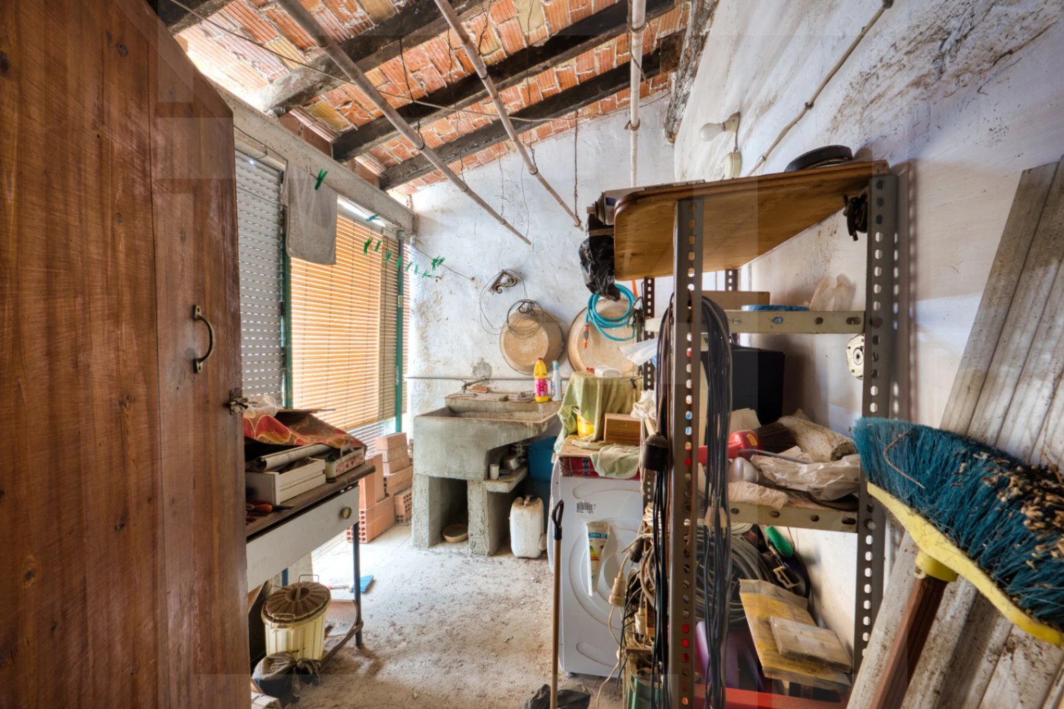 Gelegenheid voor renovatie: tussenwoning in Benissa