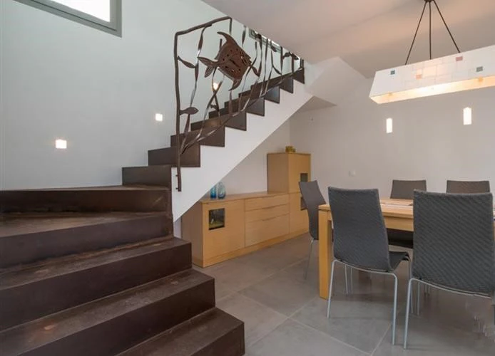 Vivienda con carácter y amplitud en alquiler anual - Benissa