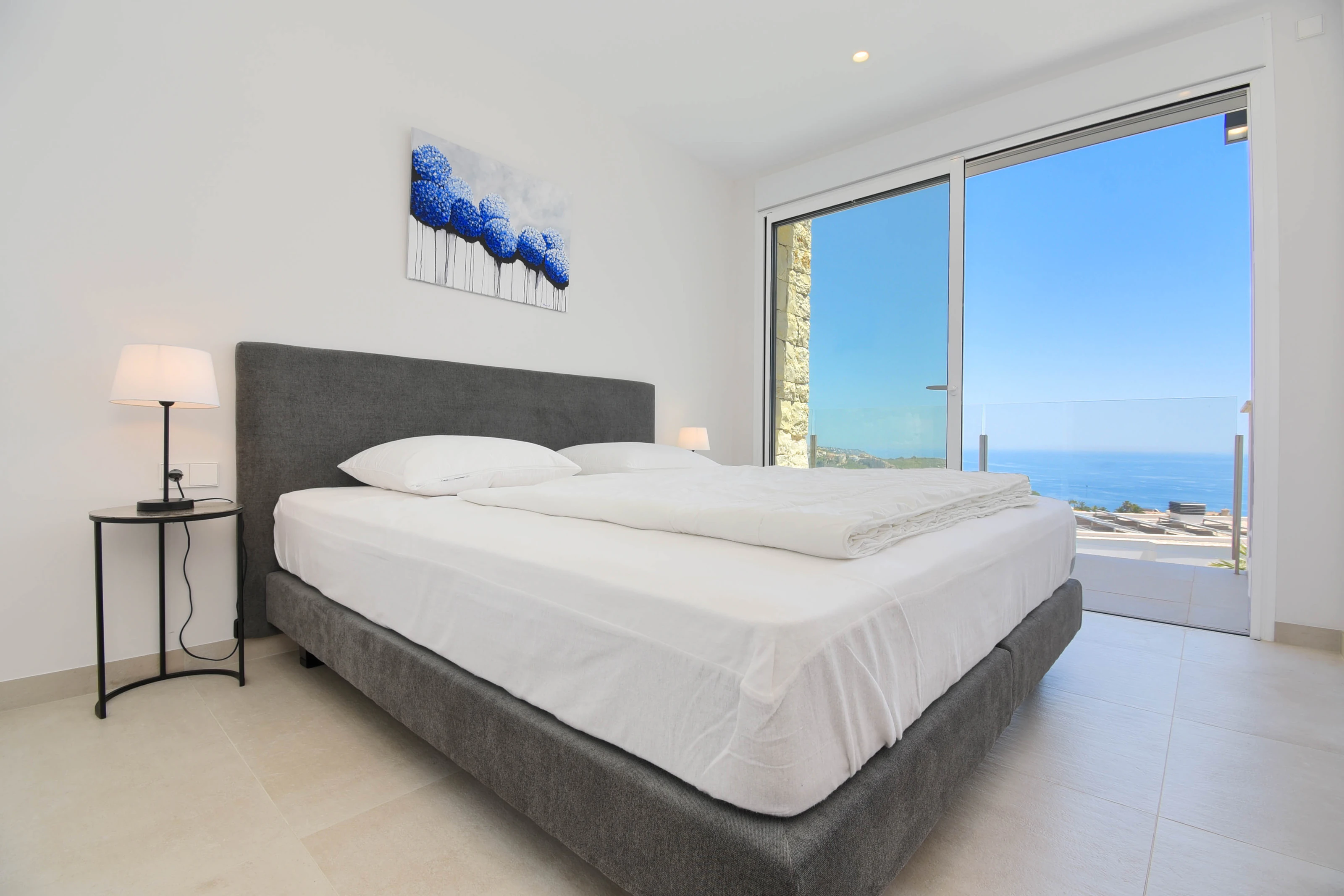 Villa de lujo con vistas panorámicas al mar - Estilo moderno