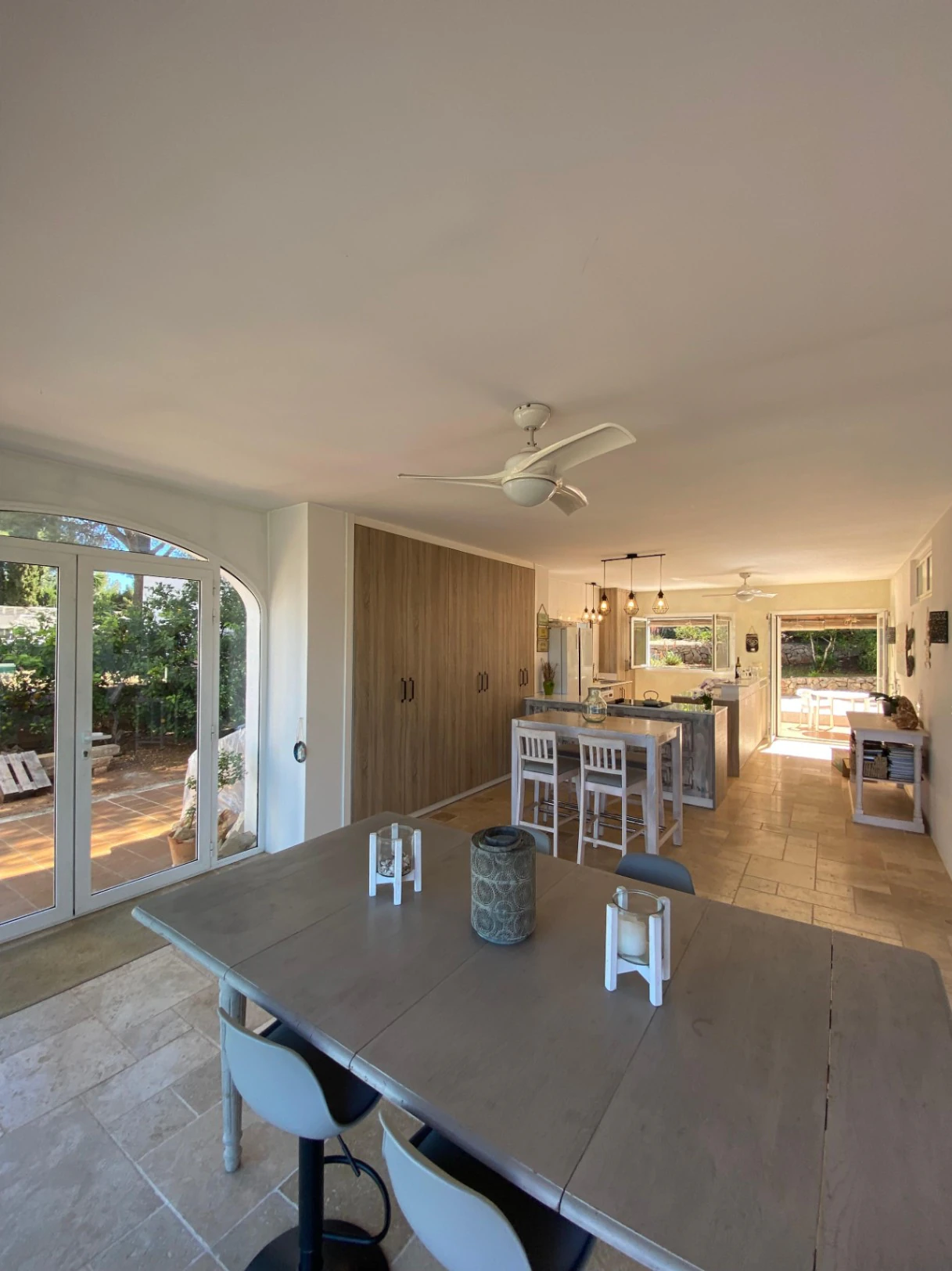 Villa Ibicenca con vistas panorámicas al Mar y a la Montaña en Dénia